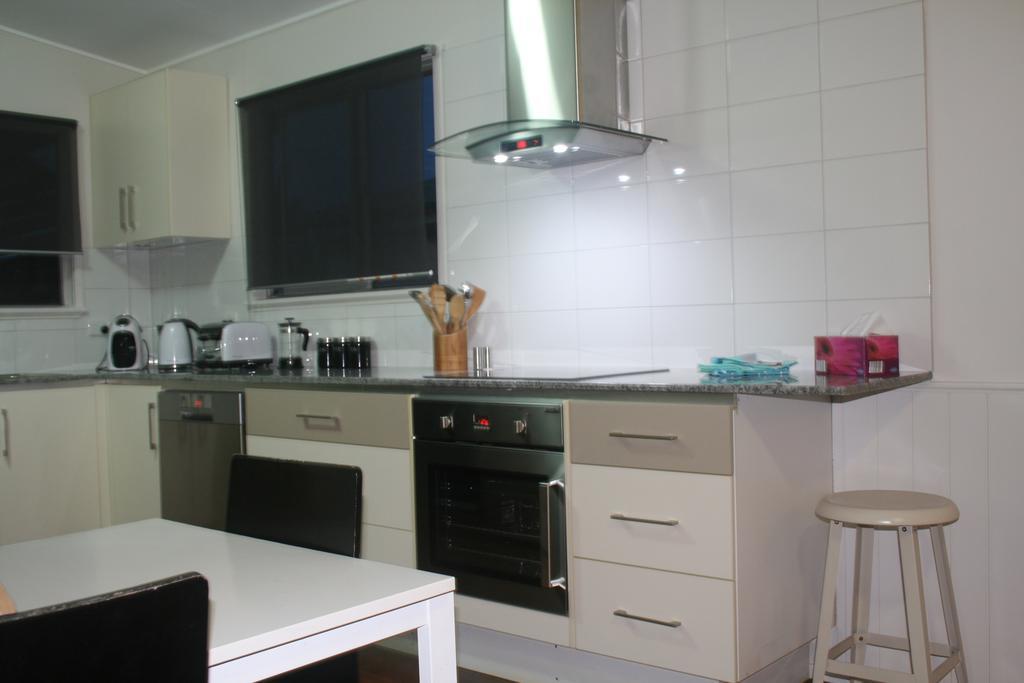 Redland BayBreeze Villa Kamer foto